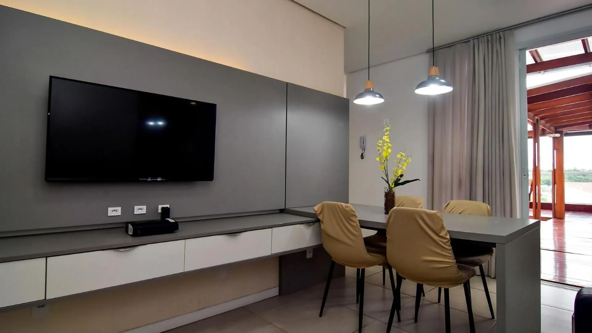 Luxo Cobertura C/ Jacuzzi, 100M Da Praia Ing4403 Florianopolis 0*,  Brazil