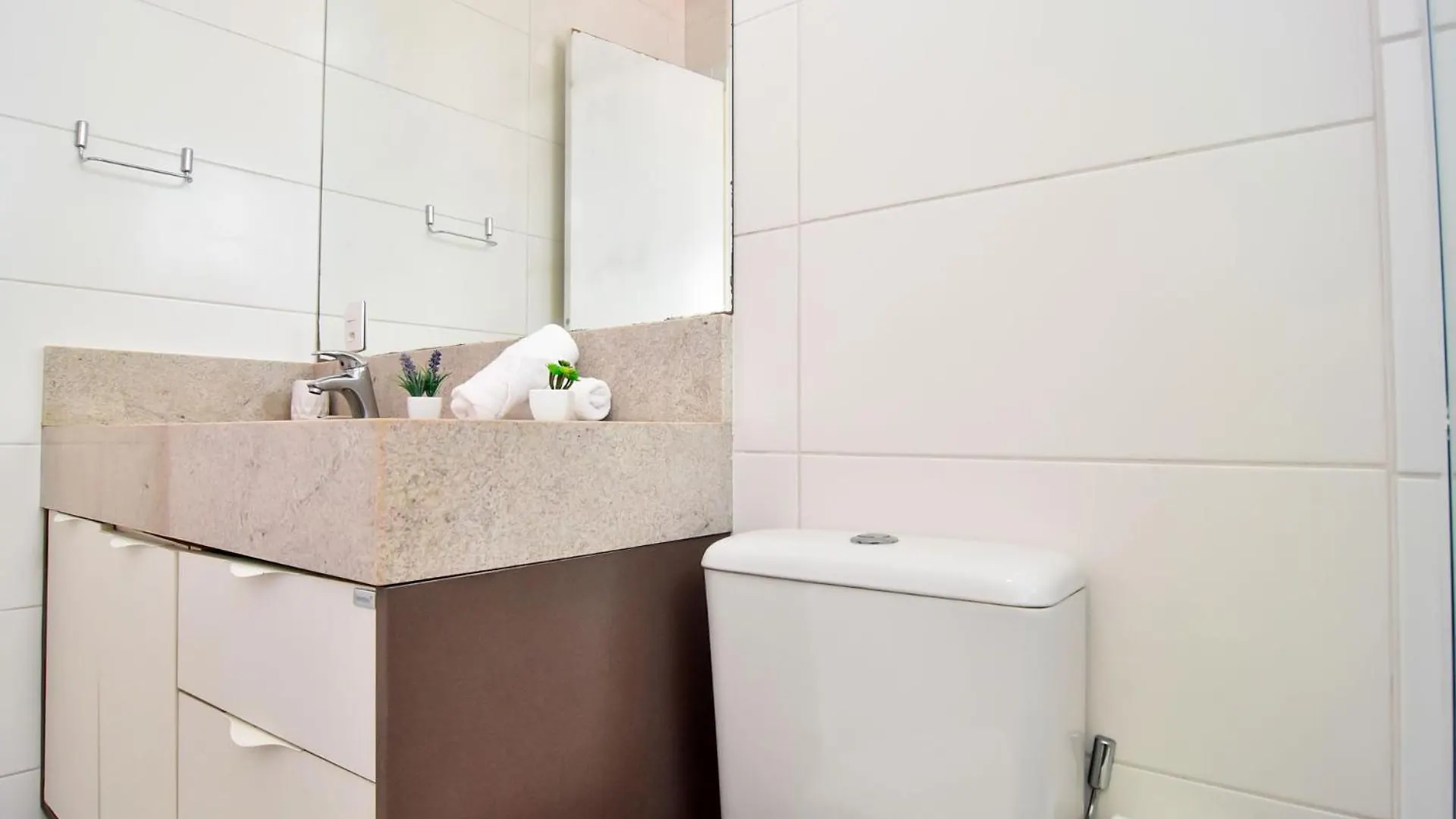 Luxo Cobertura C/ Jacuzzi, 100M Da Praia Ing4403 Florianopolis 0*,  Brazil