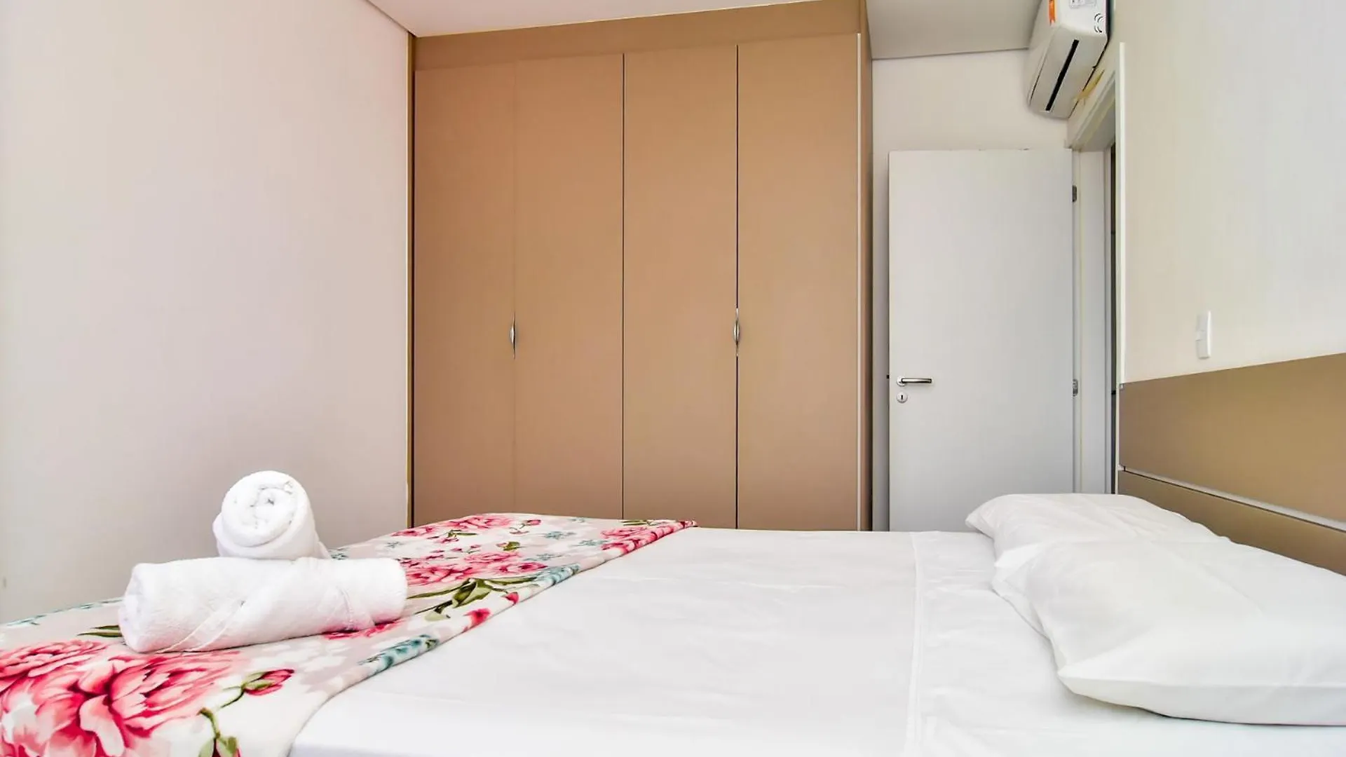 Luxo Cobertura C/ Jacuzzi, 100M Da Praia Ing4403 Florianopolis 0*,